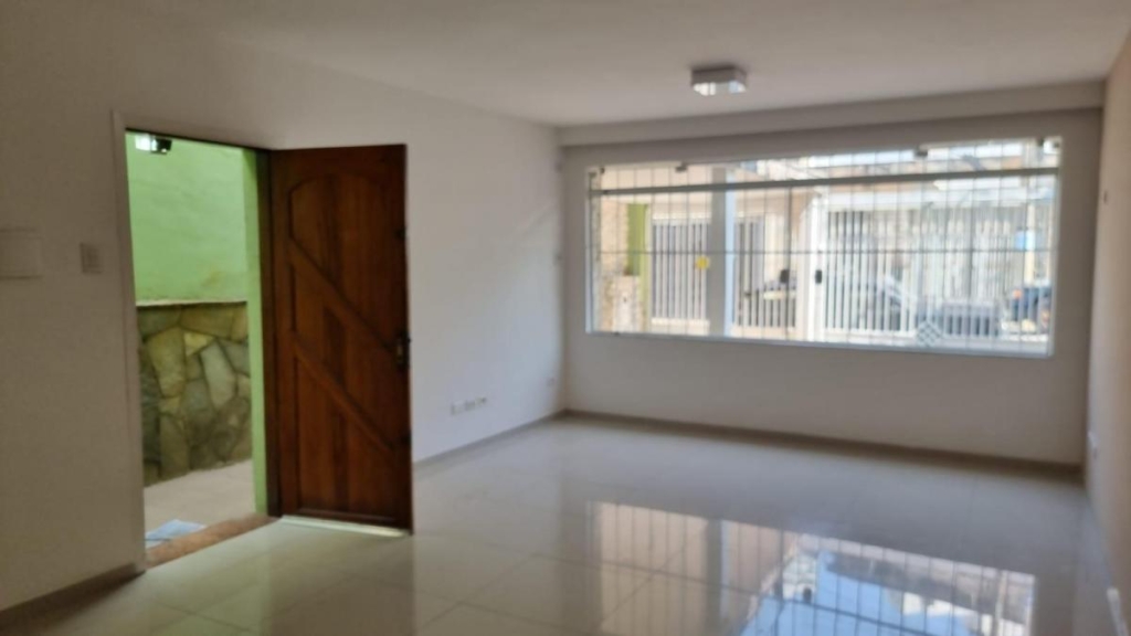 CASA/SOBRADO 3 DORMITÓRIOS – 270M² – 2 VAGAS DE GARAGEM – PRÓXIMO METRÔ SAÚDE