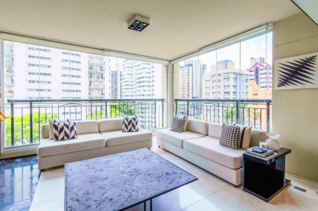 Apartamento Elegante em Moema Índios – 3 Suítes, 2 Vagas, Fora de Rota e Pronto para Morar!